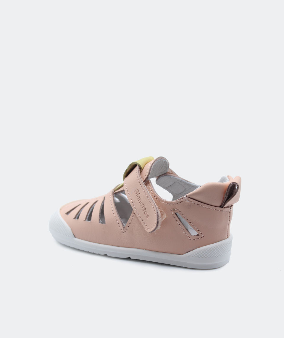 FIYI Pink Sandals - Blanditos