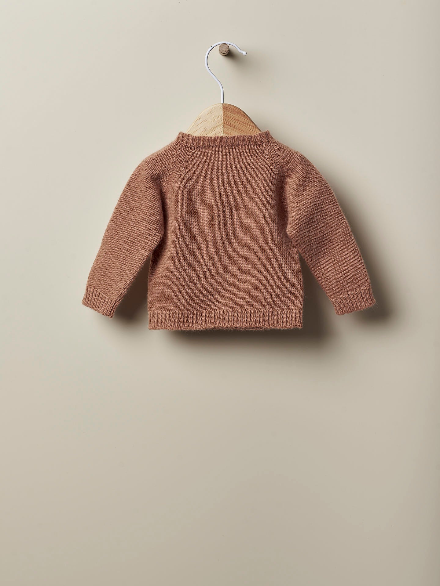 Camisola tricotada em lã merino e caxemira castanho - Wedoble