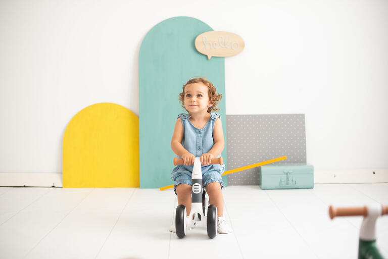 Olmitos - Triciclo Teeny Gris